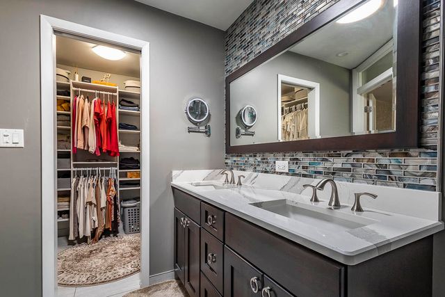 85 Tanglewood Trail, Valparaiso, IN 46385