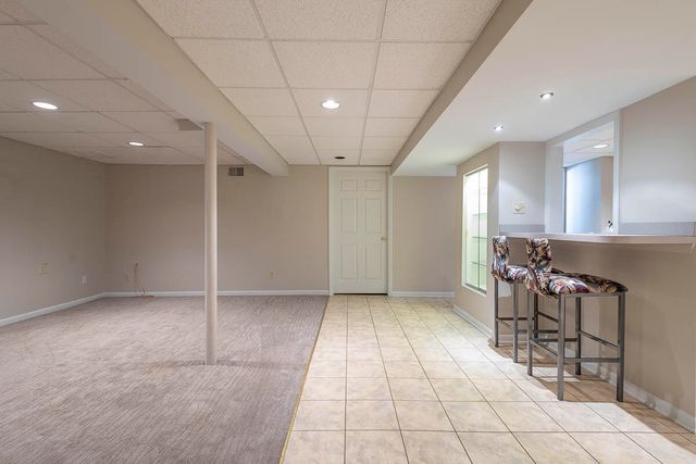 85 Tanglewood Trail, Valparaiso, IN 46385
