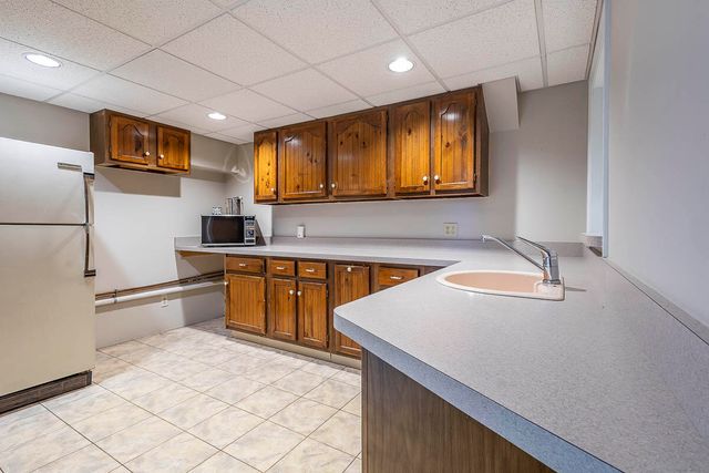 85 Tanglewood Trail, Valparaiso, IN 46385