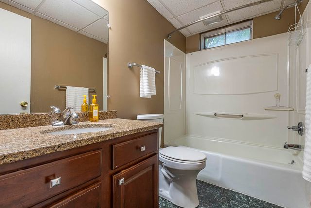 85 Tanglewood Trail, Valparaiso, IN 46385