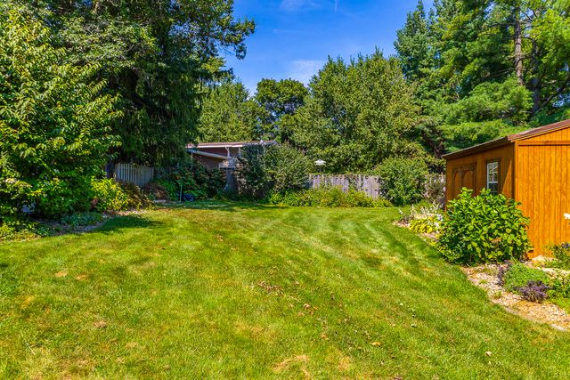 85 Tanglewood Trail, Valparaiso, IN 46385