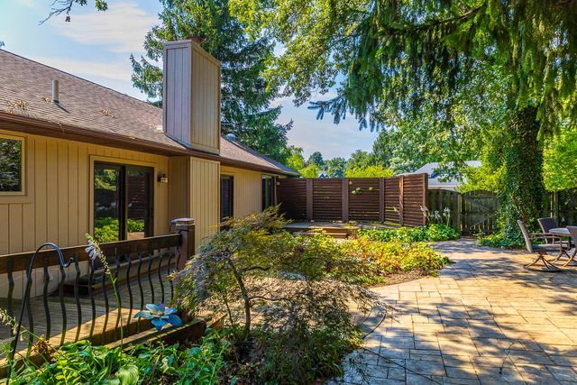 85 Tanglewood Trail, Valparaiso, IN 46385