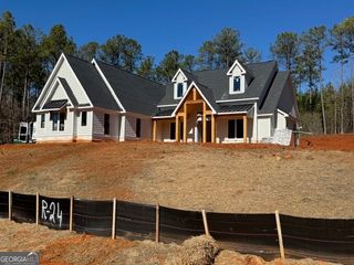 118 Heights Avenue, Forsyth, GA 31029