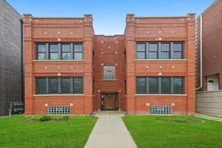 5677 W Higgins Avenue, Chicago, IL 60630