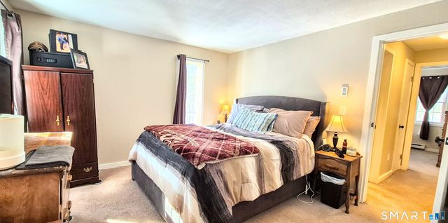 239 Old Farms Road APT 15C, Avon, CT 06001