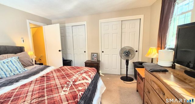 239 Old Farms Road APT 15C, Avon, CT 06001