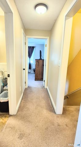 239 Old Farms Road APT 15C, Avon, CT 06001