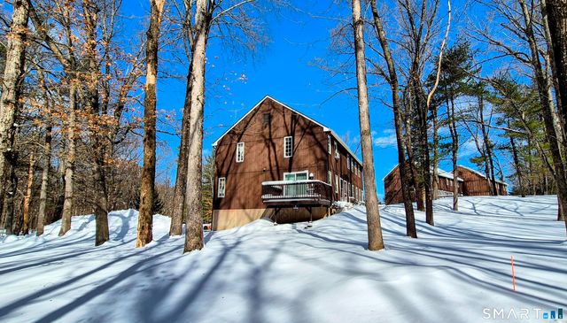 239 Old Farms Road APT 15C, Avon, CT 06001