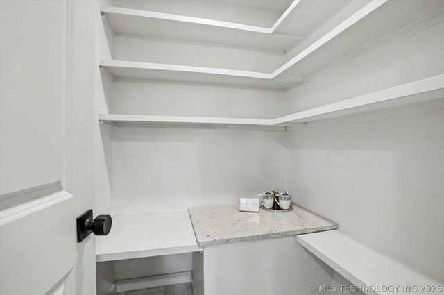 908 N Ash Avenue, Sand Springs, OK 74063