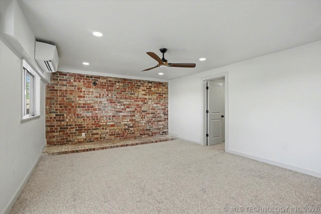 908 N Ash Avenue, Sand Springs, OK 74063