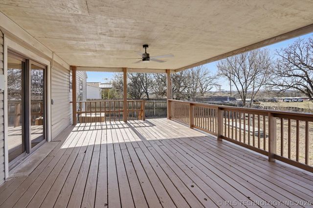 908 N Ash Avenue, Sand Springs, OK 74063