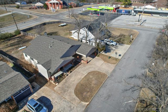 908 N Ash Avenue, Sand Springs, OK 74063