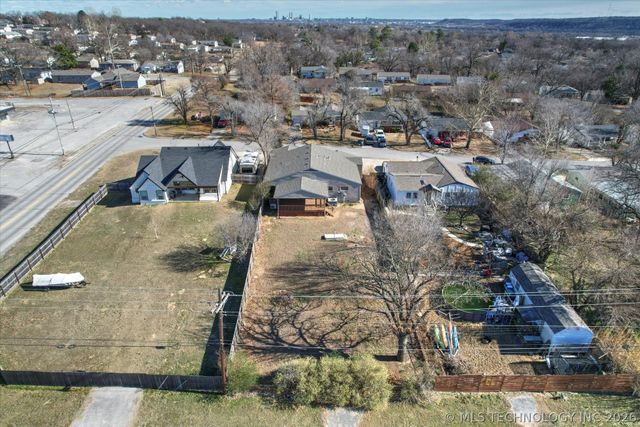 908 N Ash Avenue, Sand Springs, OK 74063