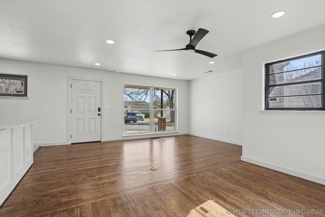 908 N Ash Avenue, Sand Springs, OK 74063