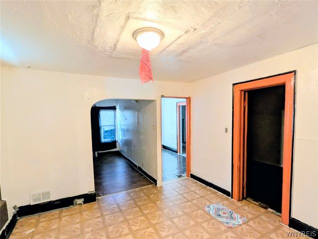 539 Sherman Street, Buffalo, NY 14211