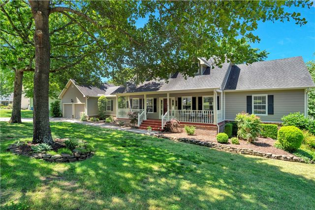 3527 N Dustin Way, Fayetteville, AR 72703