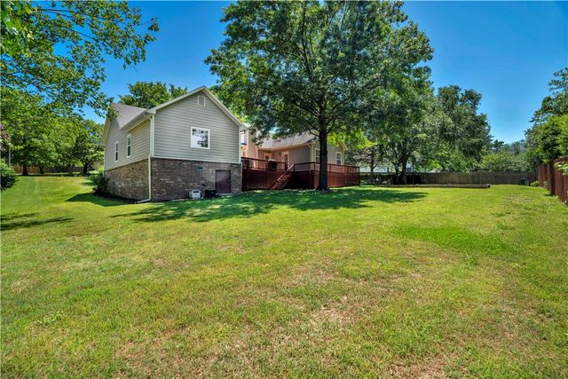 3527 N Dustin Way, Fayetteville, AR 72703