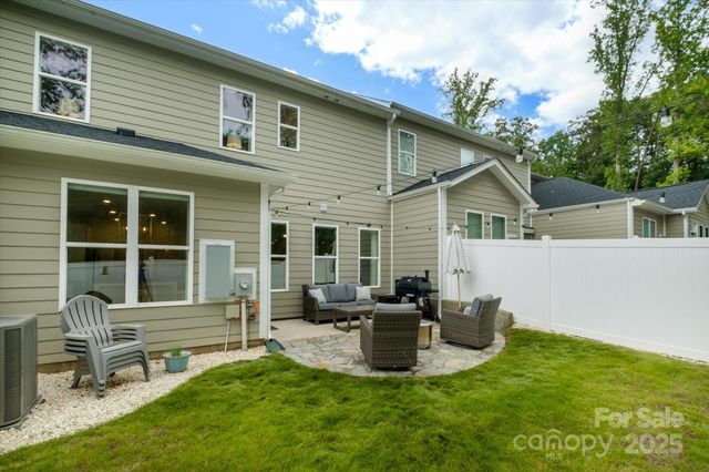7066 Heron Rookery Way 42, Charlotte, NC 28214