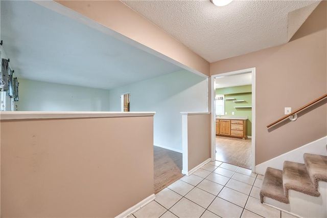 12721 W 100th Street, Lenexa, KS 66215