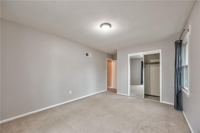 12721 W 100th Street, Lenexa, KS 66215