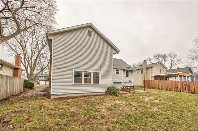 12721 W 100th Street, Lenexa, KS 66215