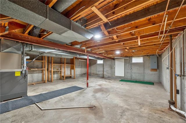 12721 W 100th Street, Lenexa, KS 66215