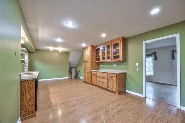 12721 W 100th Street, Lenexa, KS 66215