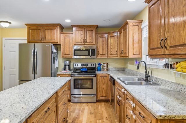 1548 Heller Rdg, Spring Hill, TN 37174