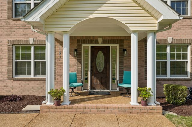 1548 Heller Rdg, Spring Hill, TN 37174