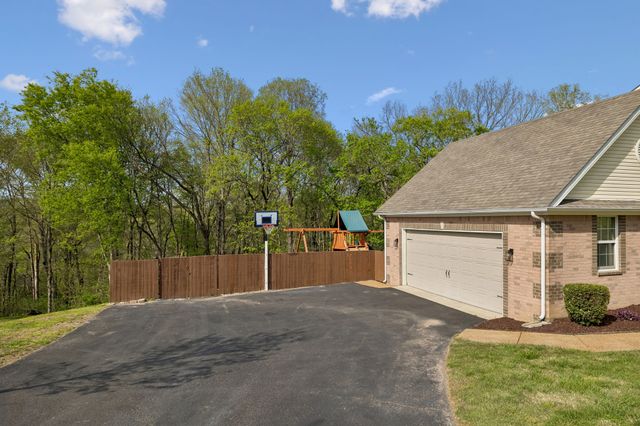 1548 Heller Rdg, Spring Hill, TN 37174
