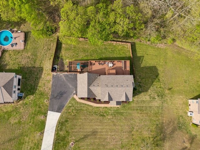 1548 Heller Rdg, Spring Hill, TN 37174