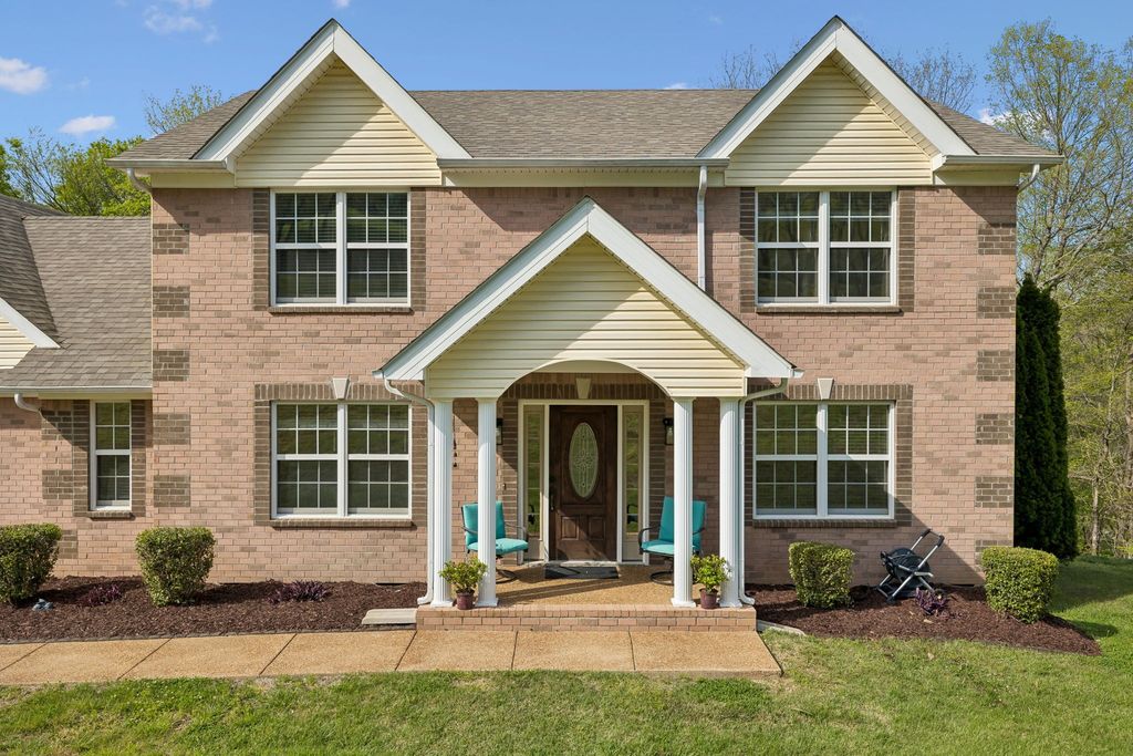 1548 Heller Rdg, Spring Hill, TN 37174