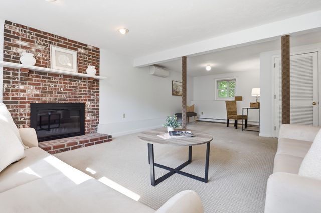 51 Hosmer St, Acton, MA 01720