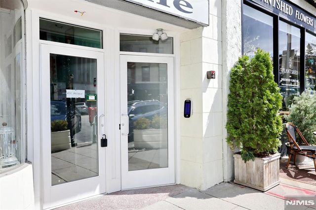 45 E Palisade Avenue 2A, Englewood, NJ 07631