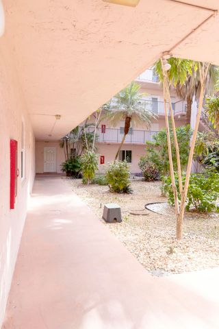 2851 Somerset Drive 116, Lauderdale Lakes, FL 33311
