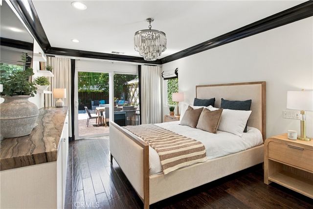 335 N Catalina Street, Burbank, CA 91505