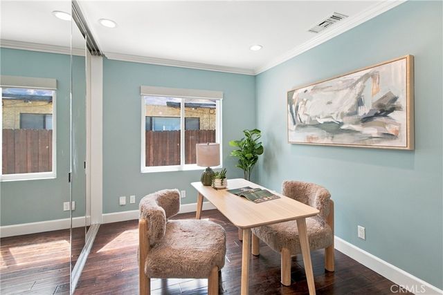 335 N Catalina Street, Burbank, CA 91505