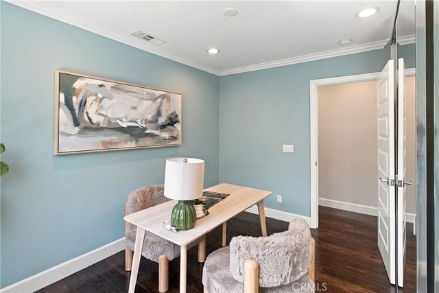 335 N Catalina Street, Burbank, CA 91505