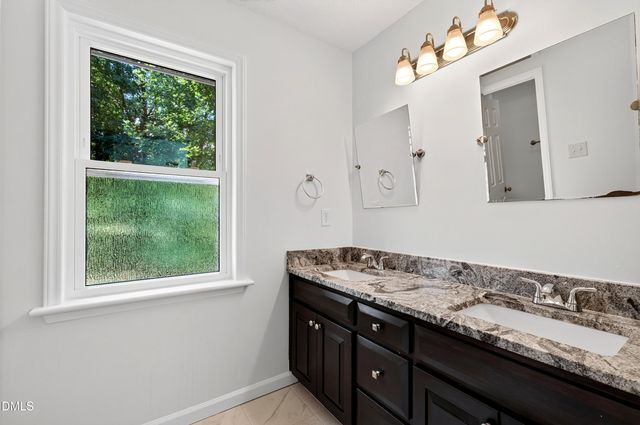 2813 Girth Lane, Raleigh, NC 27603