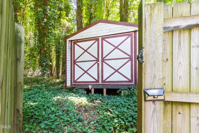 2813 Girth Lane, Raleigh, NC 27603