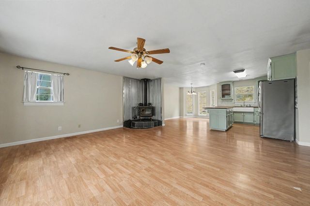 18567 Sugar Pine Dr, Pine Grove, CA 95665
