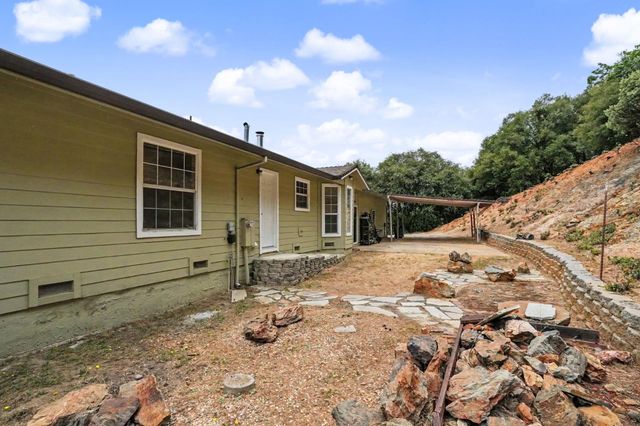 18567 Sugar Pine Dr, Pine Grove, CA 95665