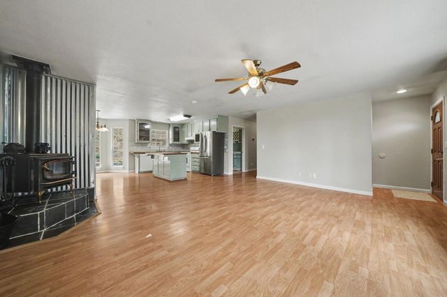 18567 Sugar Pine Dr, Pine Grove, CA 95665