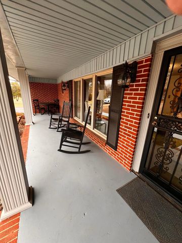 3840 Agawela Drive, Chattanooga, TN 37406