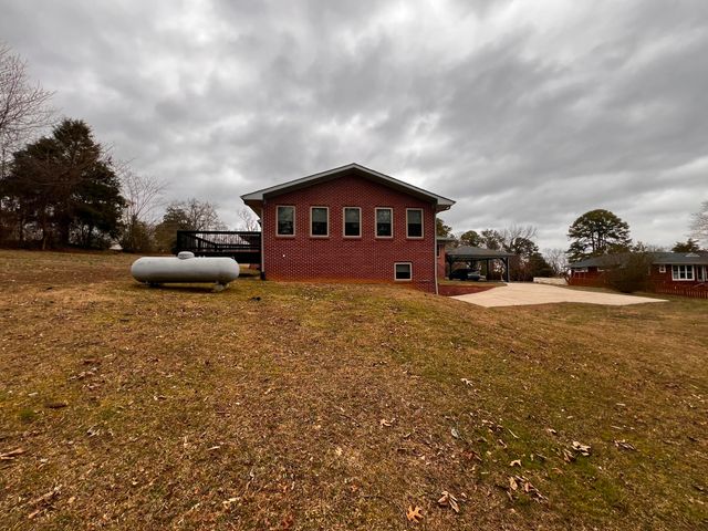 3840 Agawela Drive, Chattanooga, TN 37406