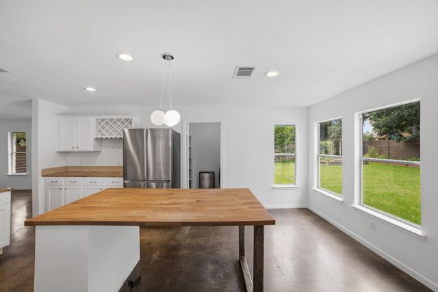 1409 Chalk LN, Cedar Park, TX 78613