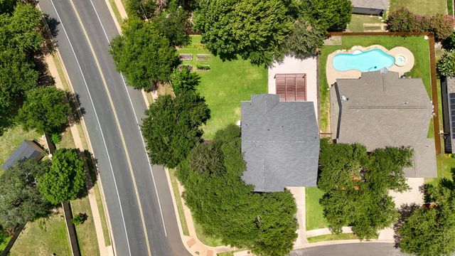 1409 Chalk LN, Cedar Park, TX 78613