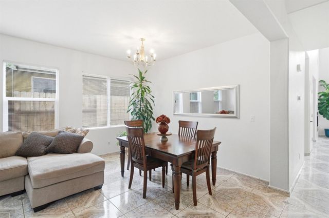 3823 Broadland St, Sacramento, CA 95834