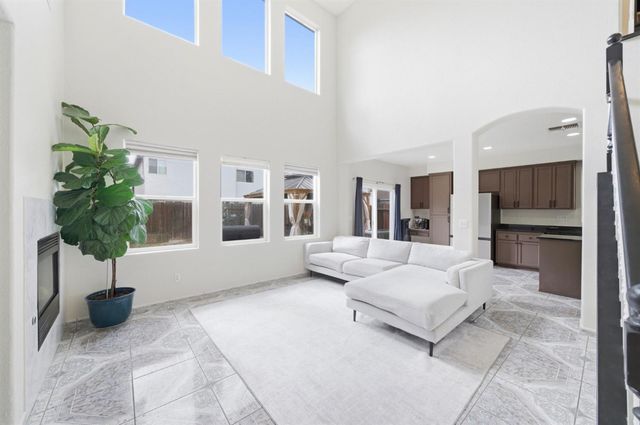 3823 Broadland St, Sacramento, CA 95834