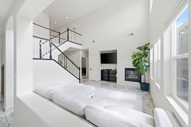 3823 Broadland St, Sacramento, CA 95834